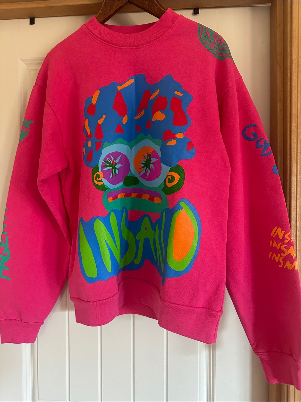 Hot Pink Graphic Crewneck Sweatshirt with Multicolor Print